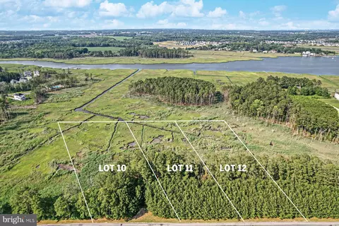 22245 Waterview Rd #10, Lewes, DE 19958