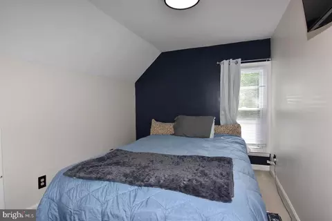 Bedroom - 7 W 7th, Blades, DE 19973 photo 1 of 2