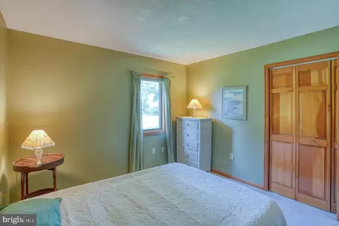 Bedroom - 3 Betsy Ln, Ocean View, DE 19970 photo 6 of 9