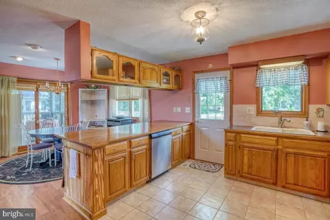 Kitchen - 3 Betsy Ln, Ocean View, DE 19970 photo 2 of 4