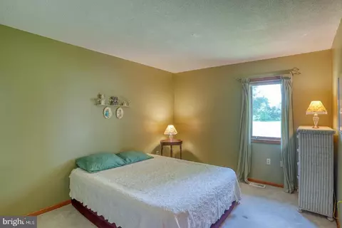 Bedroom - 3 Betsy Ln, Ocean View, DE 19970 photo 5 of 9