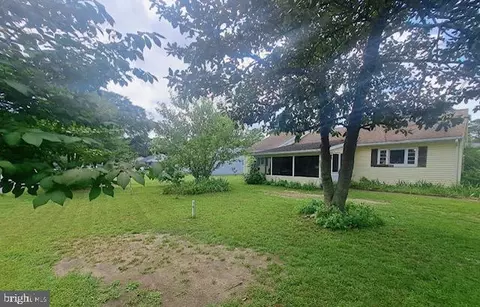 9543 Middleford Rd, Seaford, DE 19973