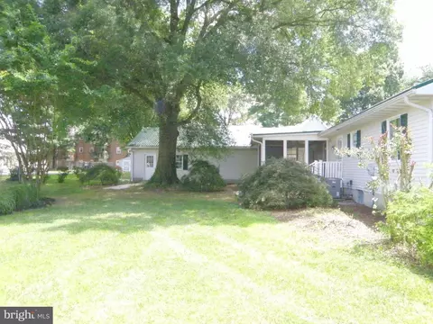 Exterior - 108 Elizabeth St, Georgetown, DE 19947 photo 4 of 5