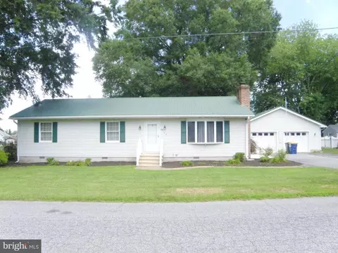 108 Elizabeth St, Georgetown, DE 19947