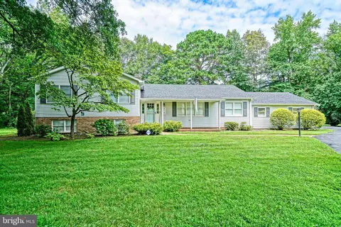 914 Midway Ln, Seaford, DE 19973