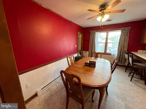 Dining - 34788 Susan Beach Rd, Laurel, DE 19956 photo 1 of 2
