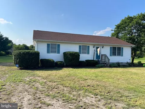 Exterior - 34788 Susan Beach Rd, Laurel, DE 19956 photo 1 of 4
