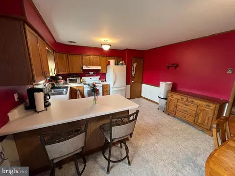 Kitchen - 34788 Susan Beach Rd, Laurel, DE 19956 photo 2 of 3