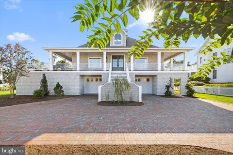 Exterior - 156 E Side Dr, Rehoboth Beach, DE 19971 photo 3 of 26