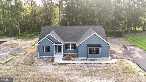 32733 Tussock Dr, Laurel, DE 19956