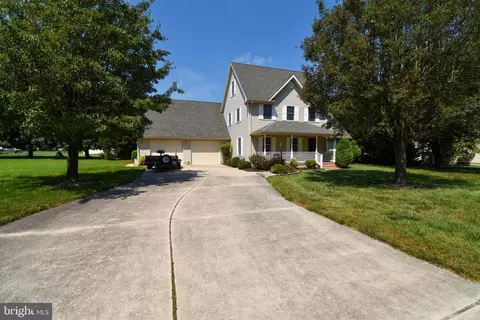 426 Delaware Ave, Millsboro, DE 19966