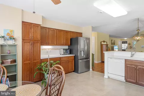 Kitchen - 2 Cromwell Dr, Ocean View, DE 19970 photo 4 of 5