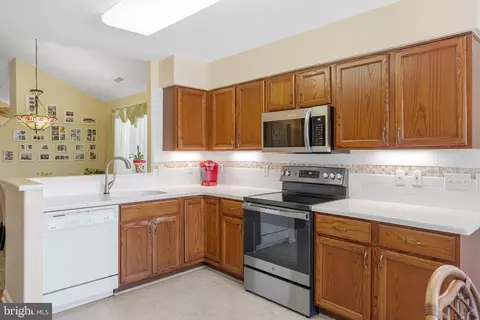 Kitchen - 2 Cromwell Dr, Ocean View, DE 19970 photo 3 of 5