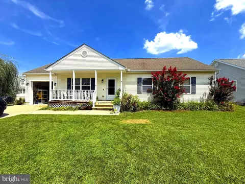 11 Robinson Cir, Seaford, DE 19973