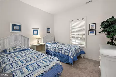 Bedroom - 30611 Cedar Neck Rd #2107, Ocean View, DE 19970 photo 4 of 6