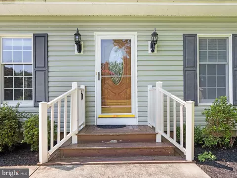 Exterior - 417 Jackie Dr, Ocean View, DE 19970 photo 5 of 20