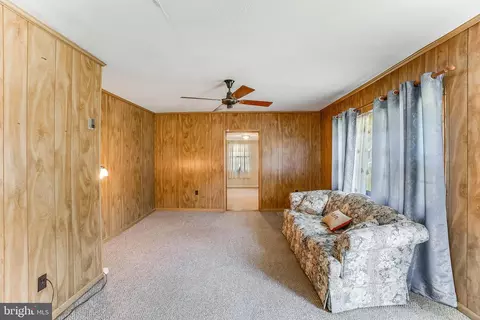 Living - 203 E 7th St, Seaford, DE 19973 photo 1 of 2