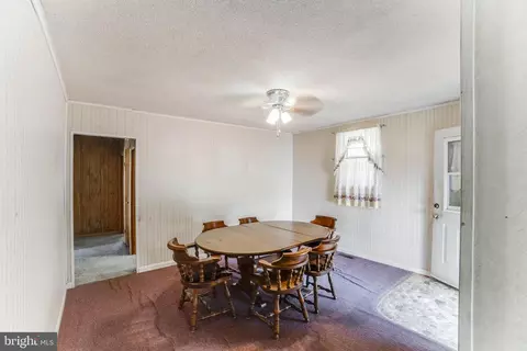 Dining - 203 E 7th St, Seaford, DE 19973 photo 1 of 2