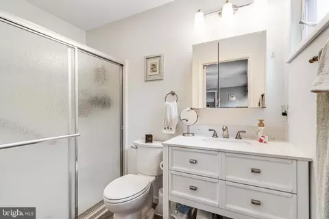 Bath - 403 Jackie Dr, Ocean View, DE 19970 photo 2 of 4