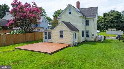 Exterior - 111 Chestnut St, Milton, DE 19968 photo 7 of 8