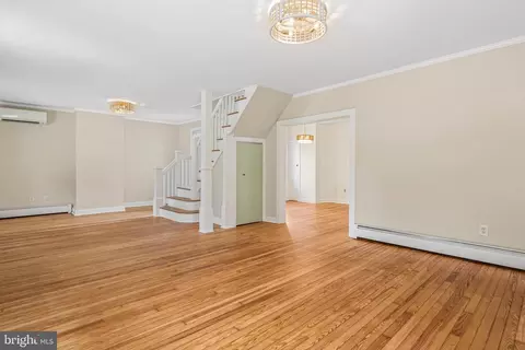 Living - 111 Chestnut St, Milton, DE 19968 photo 3 of 6