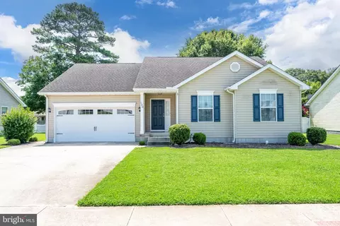 120 Belle Ayre Dr, Seaford, DE 19973