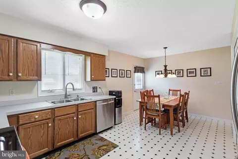 Kitchen - 12506 Taylor Mill Rd, Laurel, DE 19956 photo 1 of 2
