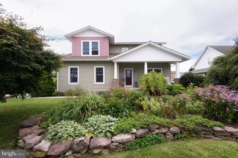 61 Bay Breeze Dr, Lewes, DE 19958