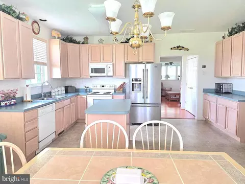 22494 Lakeshore Dr, Georgetown, DE 19947 photo 6