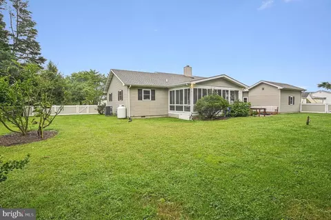 Exterior - 29898 W Mill Run, Milton, DE 19968 photo 6 of 7