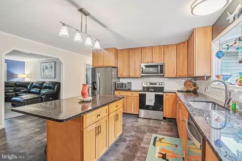 Kitchen - 29898 W Mill Run, Milton, DE 19968 photo 3 of 3