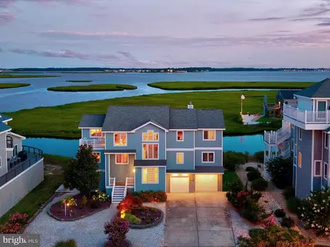 10 S Shore Dr, Bethany Beach, DE 19930