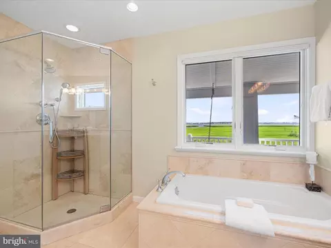 Bath - 10 S Shore Dr, Bethany Beach, DE 19930 photo 2 of 4