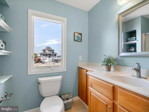 Bath - 10 S Shore Dr, Bethany Beach, DE 19930 photo 4 of 4