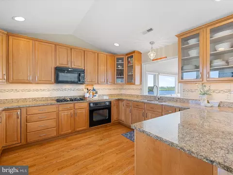 Kitchen - 10 S Shore Dr, Bethany Beach, DE 19930 photo 1 of 3