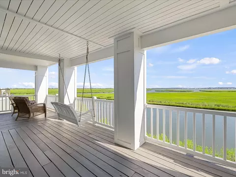 Exterior - 10 S Shore Dr, Bethany Beach, DE 19930 photo 5 of 24