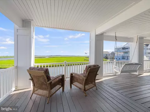 Exterior - 10 S Shore Dr, Bethany Beach, DE 19930 photo 4 of 24