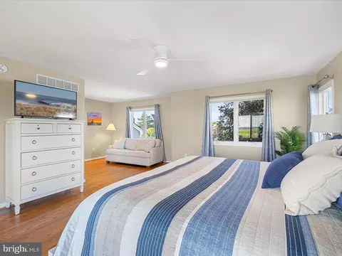 Bedroom - 10 S Shore Dr, Bethany Beach, DE 19930 photo 4 of 11