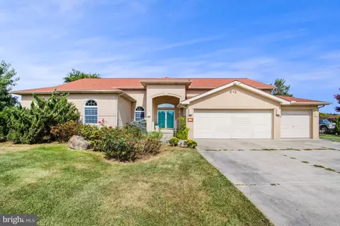 11 N Horseshoe Dr, Milford, DE 19963