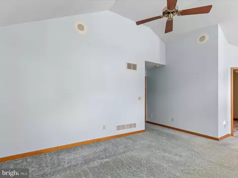 Living - 128 Hollywood Dr, Ocean View, DE 19970 photo 5 of 9