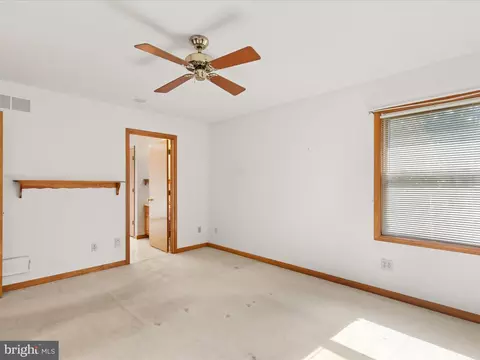 Bedroom - 128 Hollywood Dr, Ocean View, DE 19970 photo 2 of 10