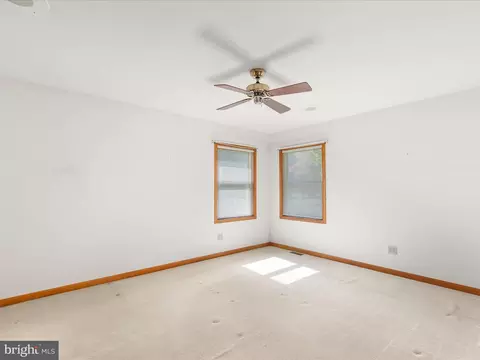 Bedroom - 128 Hollywood Dr, Ocean View, DE 19970 photo 1 of 10