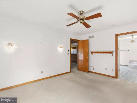 Bedroom - 128 Hollywood Dr, Ocean View, DE 19970 photo 3 of 10