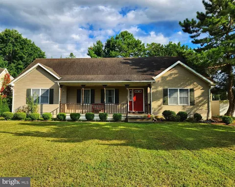 617 Elm St, Seaford, DE 19973