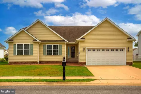 408 Plantation Dr, Seaford, DE 19973
