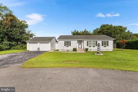 32136 Warren Rd, Millville, DE 19967 photo 1