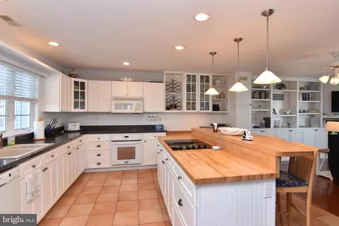 Kitchen - 30613 Cove Rd #50, Ocean View, DE 19970 photo 3 of 3