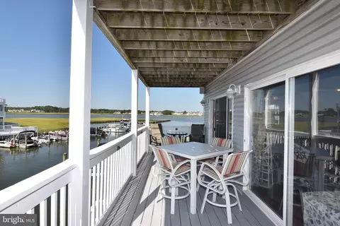 Exterior - 30613 Cove Rd #50, Ocean View, DE 19970 photo 6 of 10