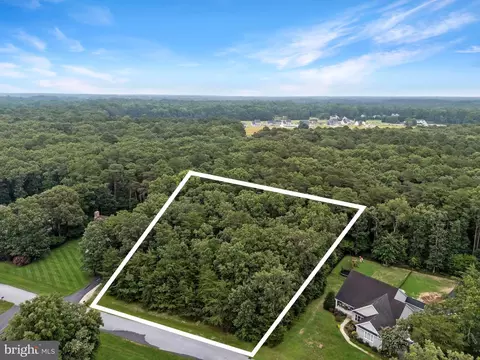 18088 White Oak Dr, Milton, DE 19968