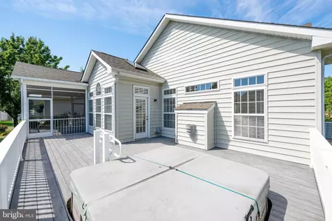 Exterior - 8 Bay Pine Dr, Ocean View, DE 19970 photo 5 of 13